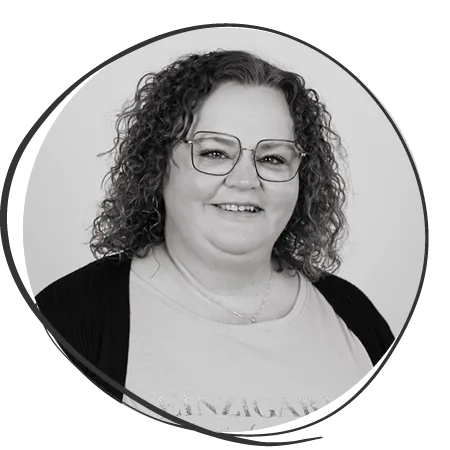 Nadine – Leitung Versand & Logistik